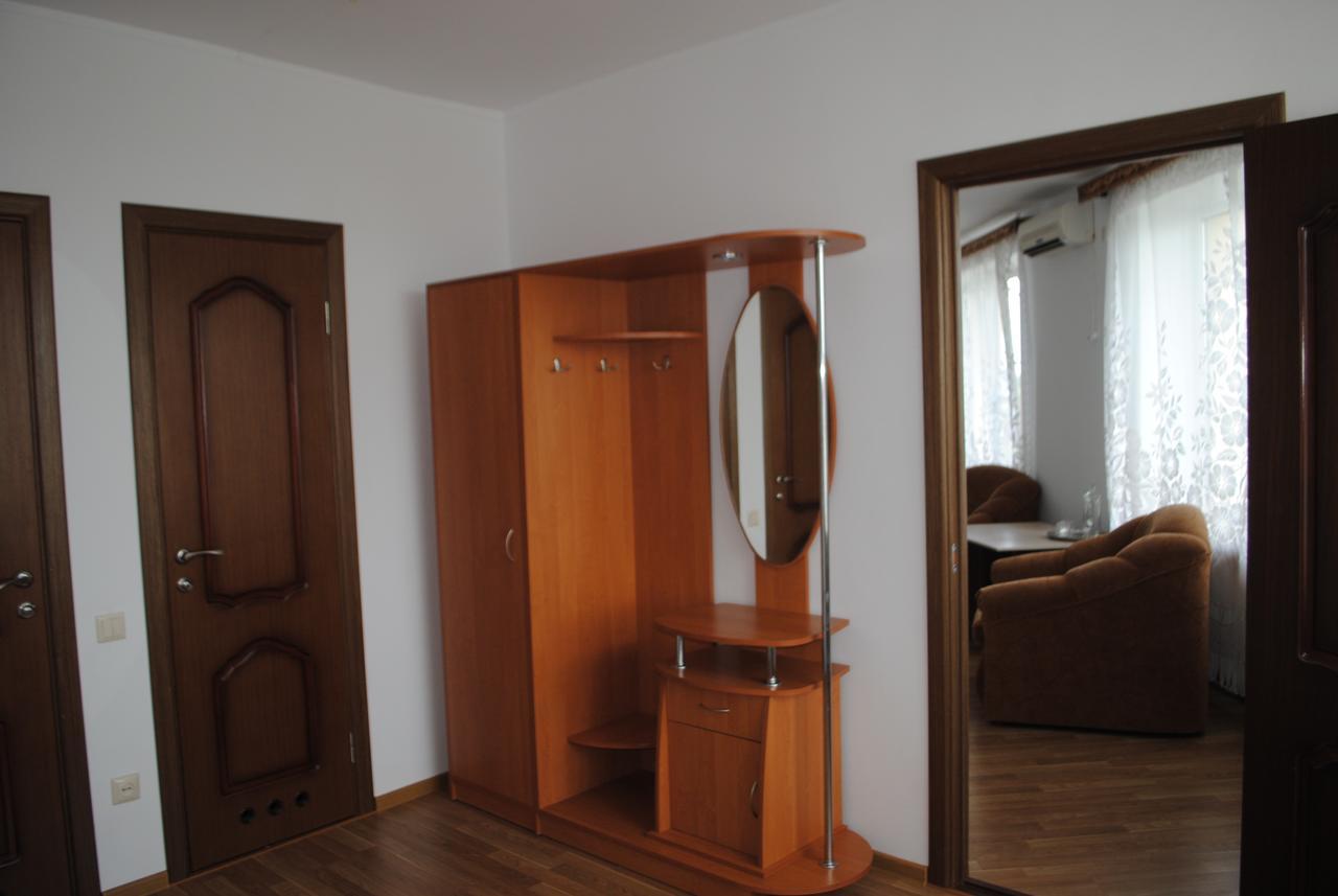 Hotel - Restaurant "Lion'S Heart" Velyka Omelyana Εξωτερικό φωτογραφία