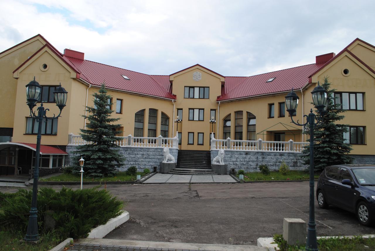 Hotel - Restaurant "Lion'S Heart" Velyka Omelyana Εξωτερικό φωτογραφία
