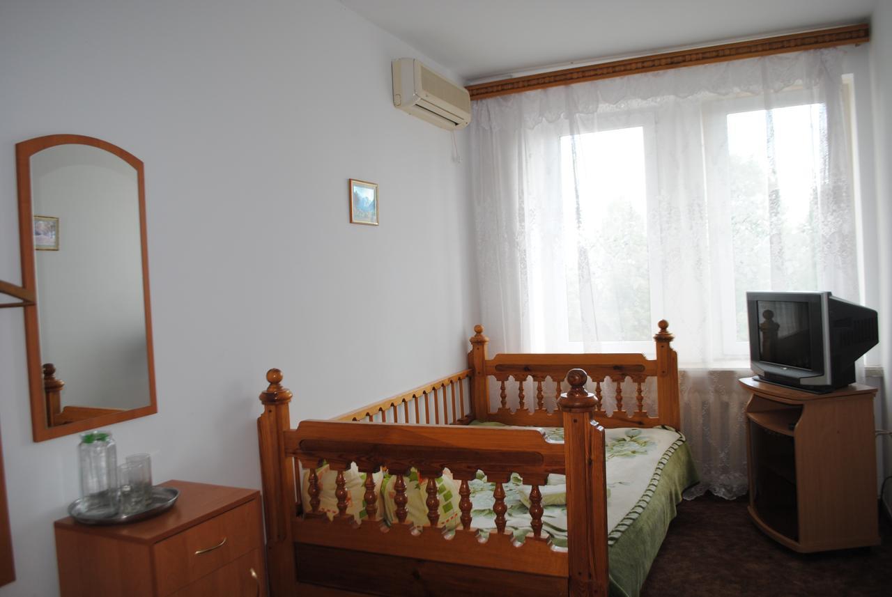Hotel - Restaurant "Lion'S Heart" Velyka Omelyana Εξωτερικό φωτογραφία